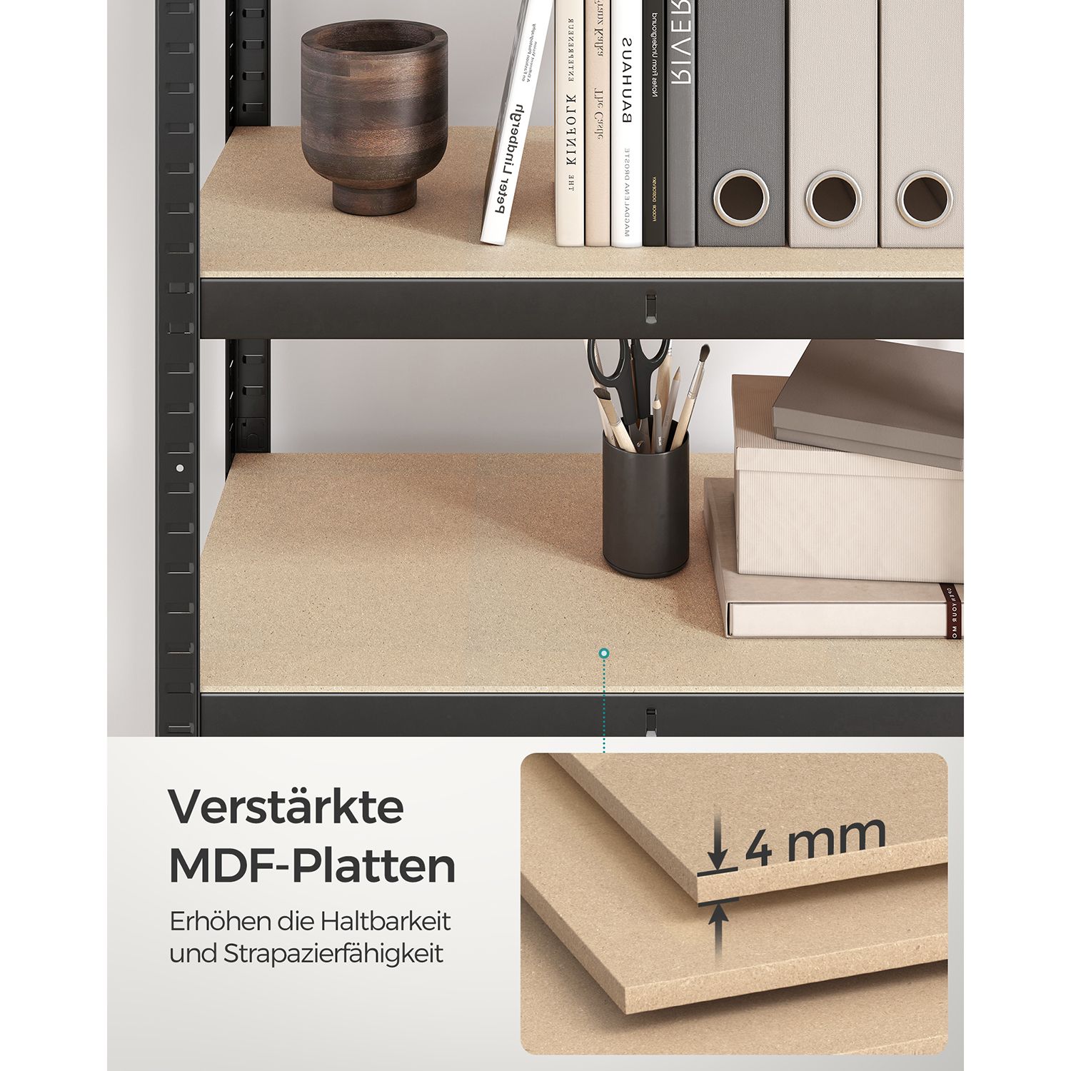 Lentyna su juodu plieniniu rėmu