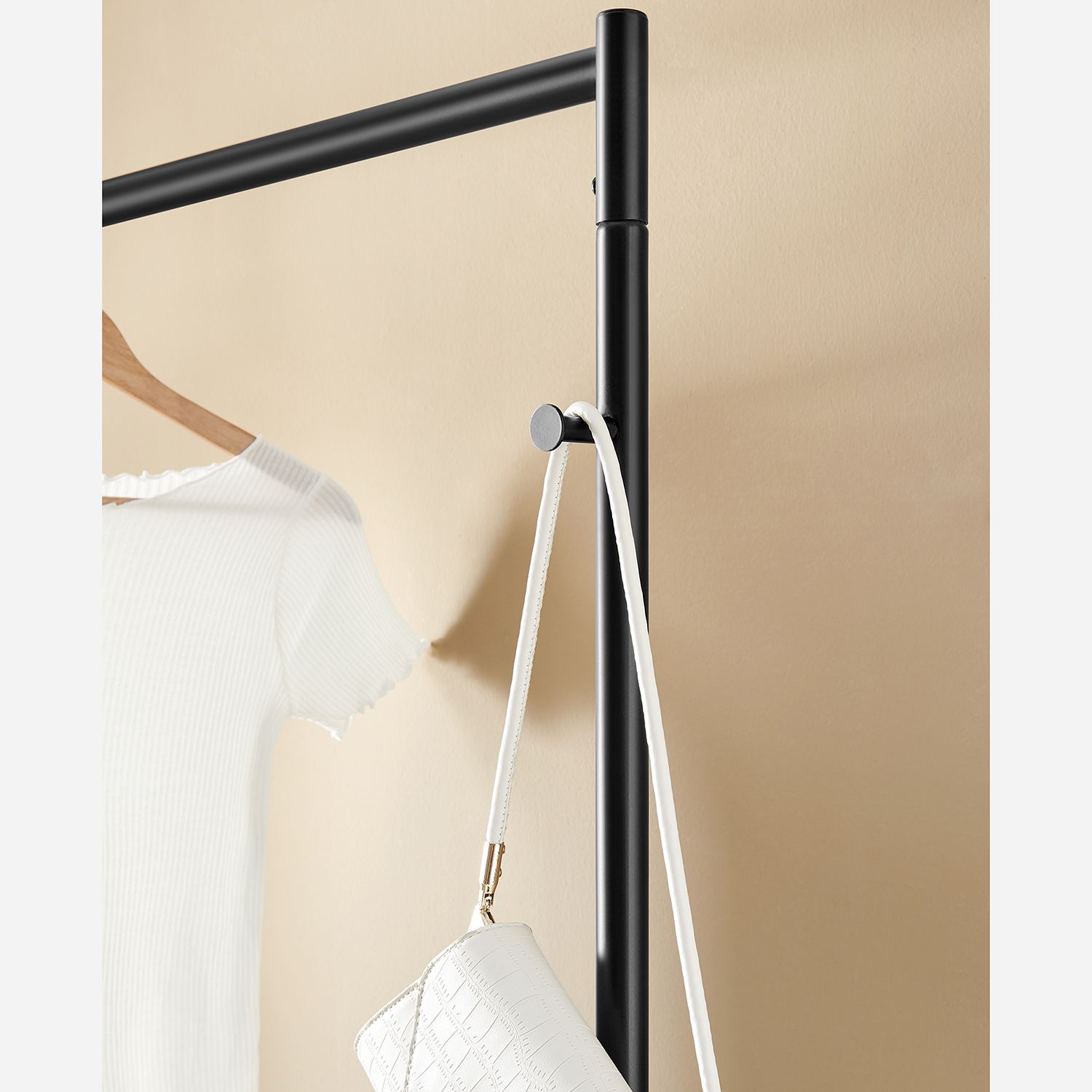 Drabužių stovas su batų laikikliu