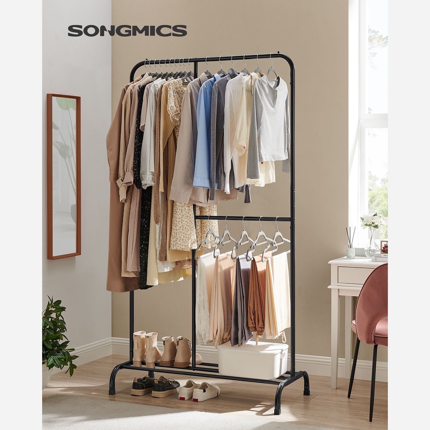 Drabužių stovas su batų laikikliu