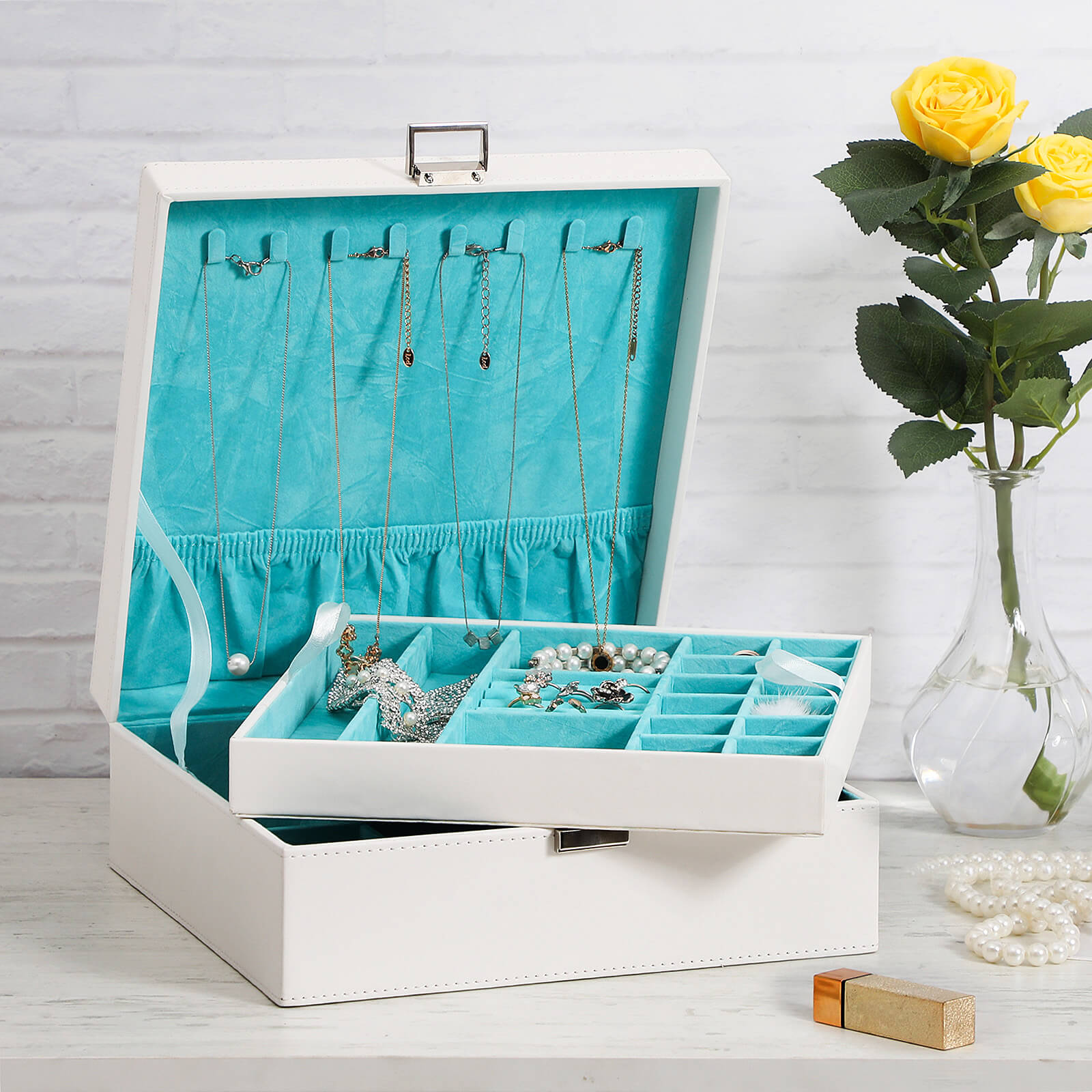 Dezente Schmuckschatulle Weiß