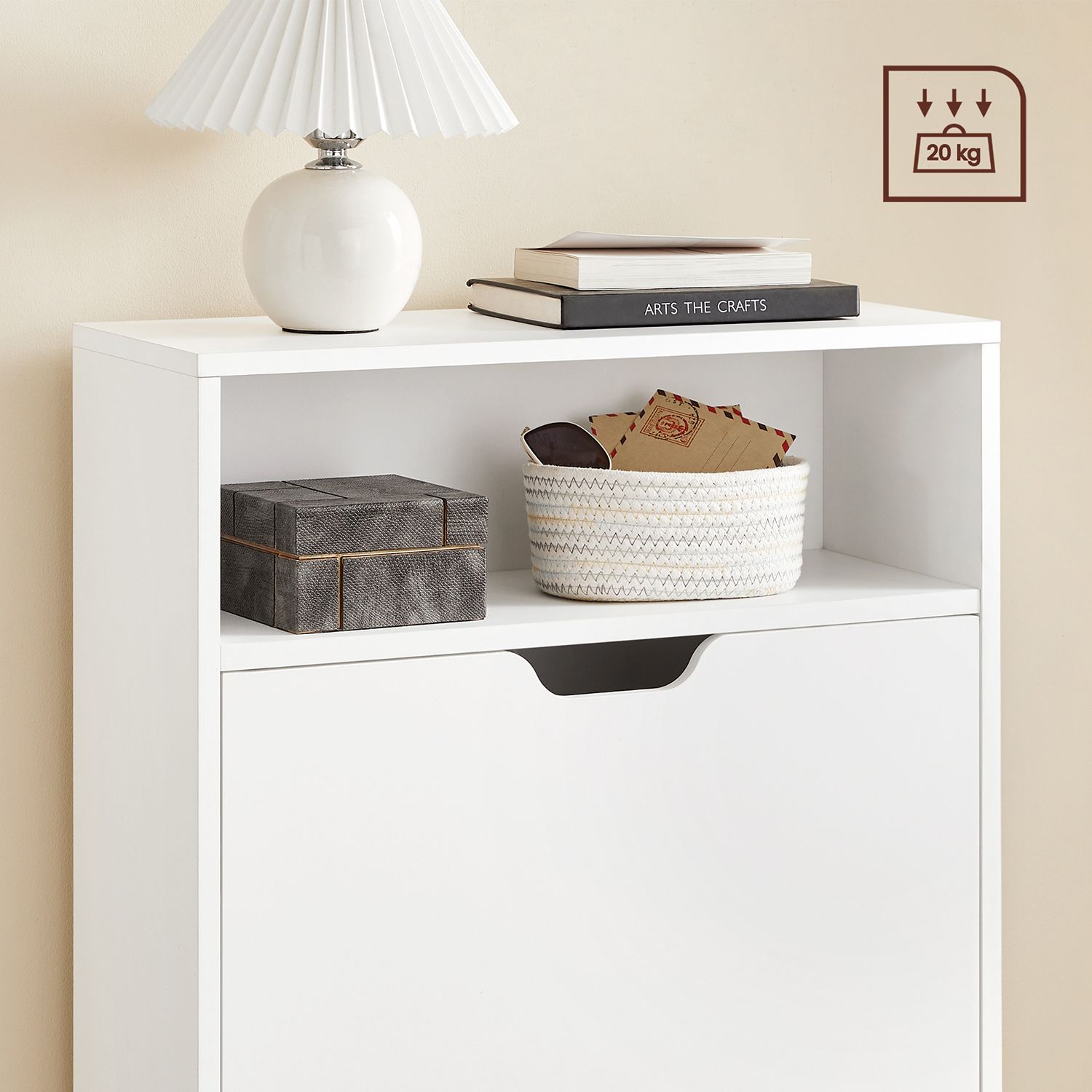 Batų spinta su 2 atvartais