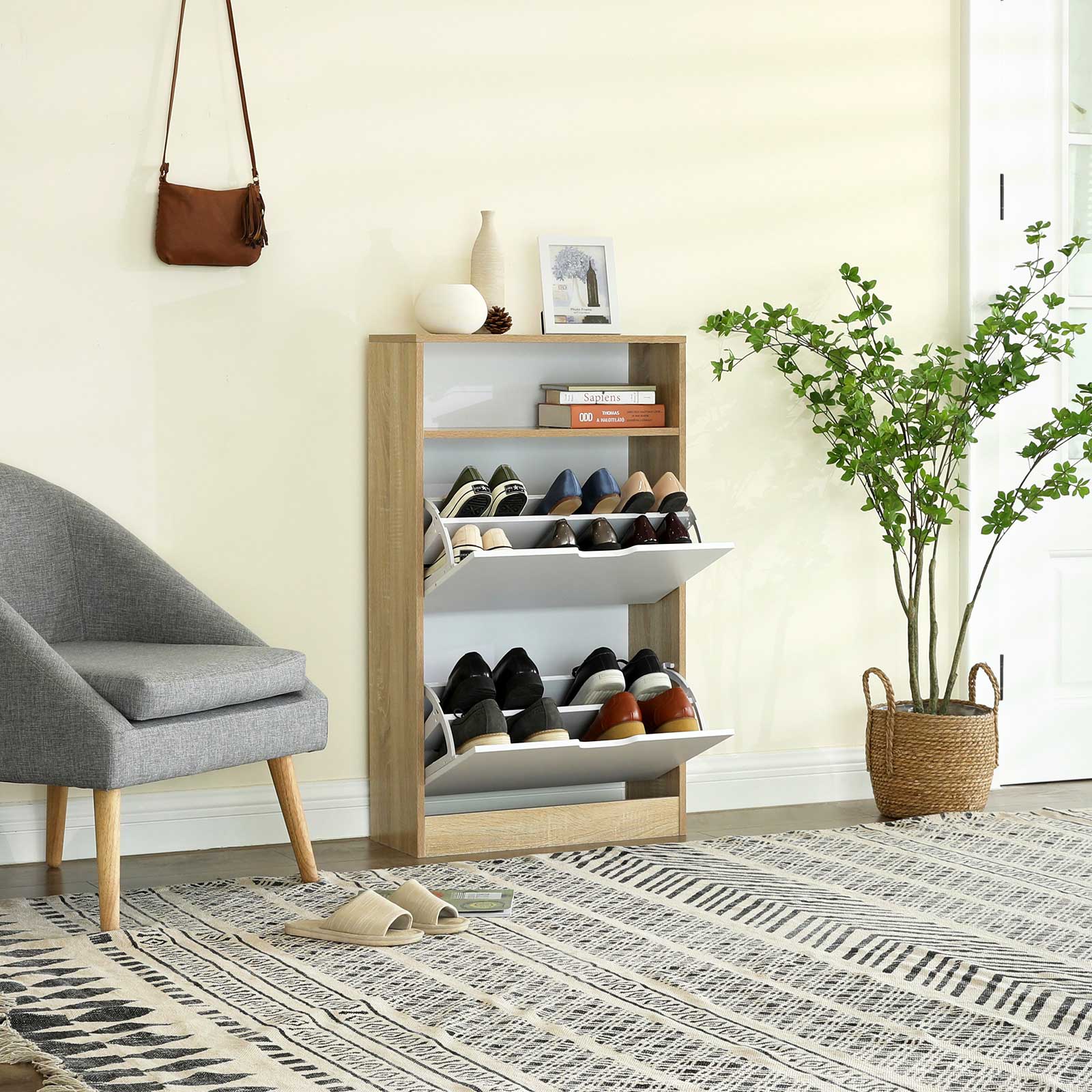 VASAGLE Schuhschrank mit 2 Klappen, Schuhregal mit Zusatzfach