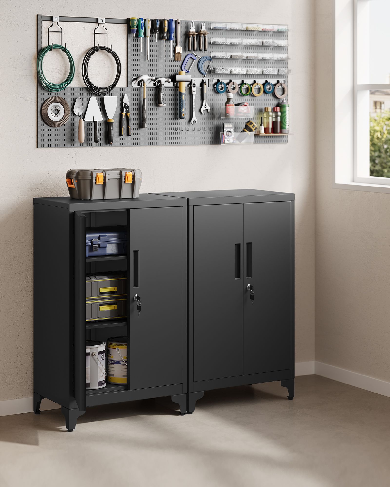 Spinta su 2 plieninėmis durelėmis