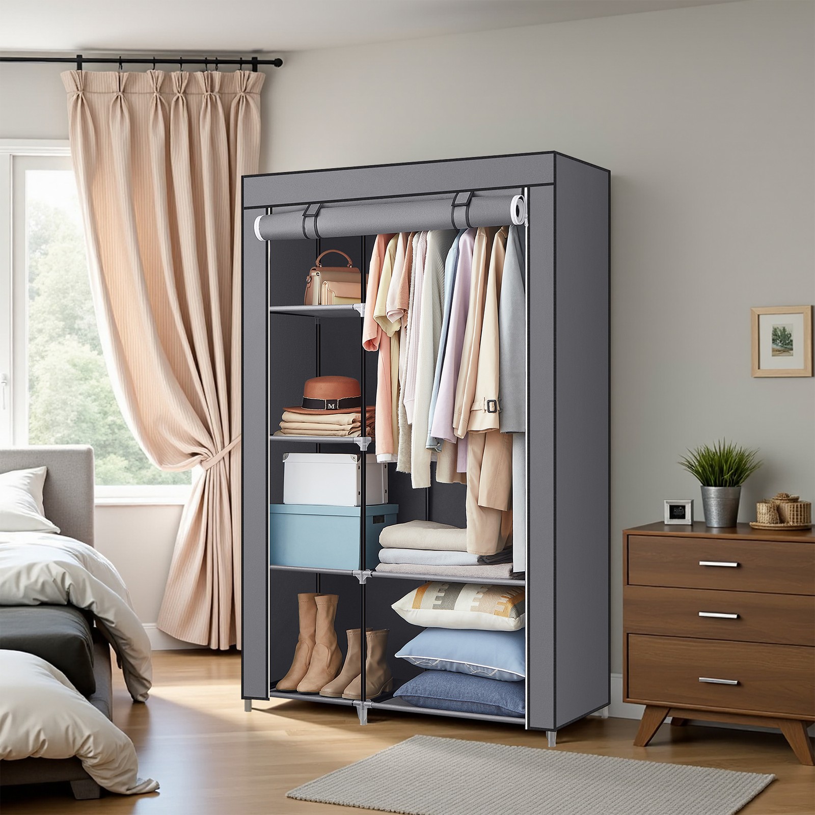 Stoffschrank mit Kleiderstange